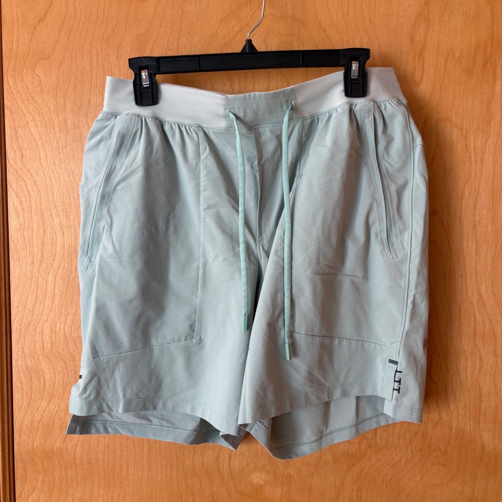 Lululemon License to Train Shorts Mens Large Mint Green LTT Lined LM7APYS